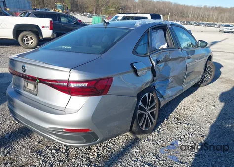 2025 Volkswagen Jetta 1.5T Sport z USA, uszkodzony, nr VIN 3VWBX7BU7SM007540